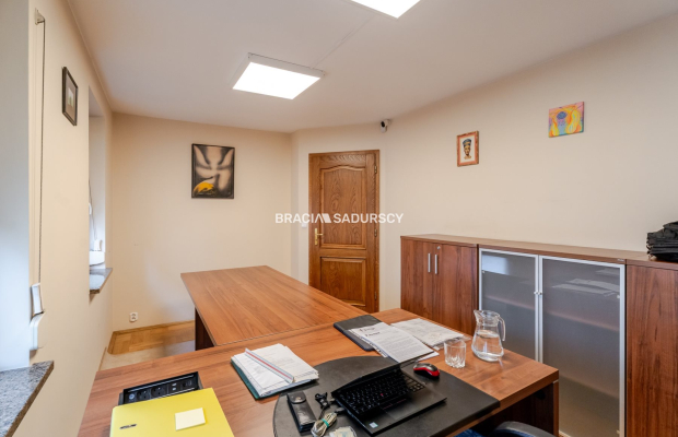 3 pok Modrzejewskiej, Krowodrza