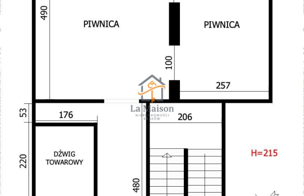 Lokal frontowy do wynajęcia. Dowolna działalność.