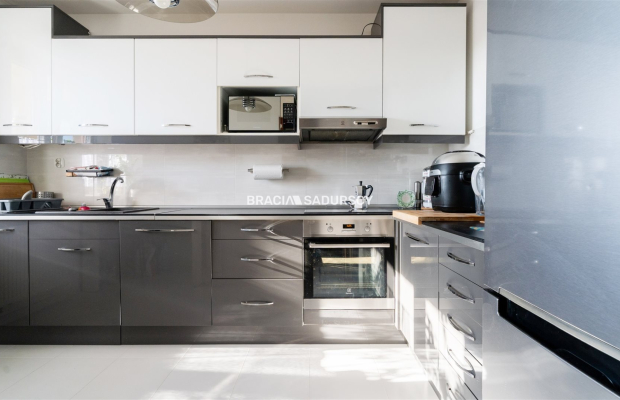 Dwupokojowe z osobną kuchnią. Ulica Felińskiego.