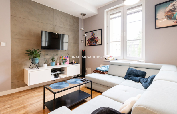 Bardzo ładne mieszkanie. Osiedle Stalowe.