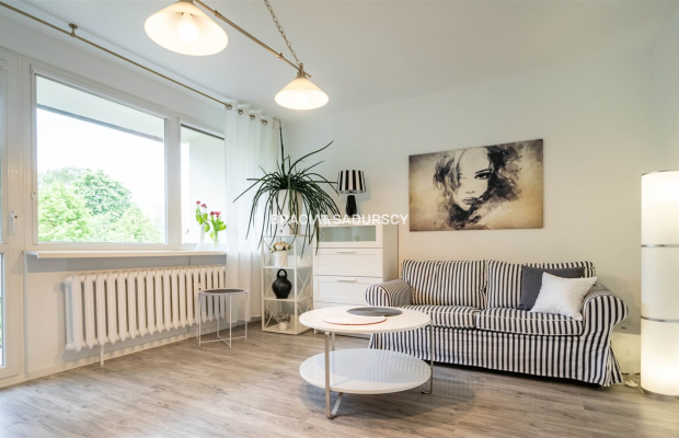 GUSTOWNE, ZADBANE,  2-POKOJOWE Z ODDZIELNĄ KUCHNIĄ