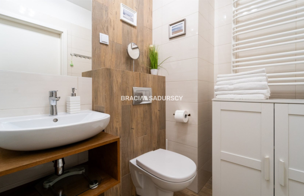 3-pok przy Kalwaryjskiej/budynek z 2020/garaż