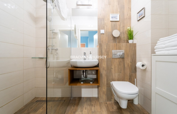 3-pok przy Kalwaryjskiej/budynek z 2020/garaż