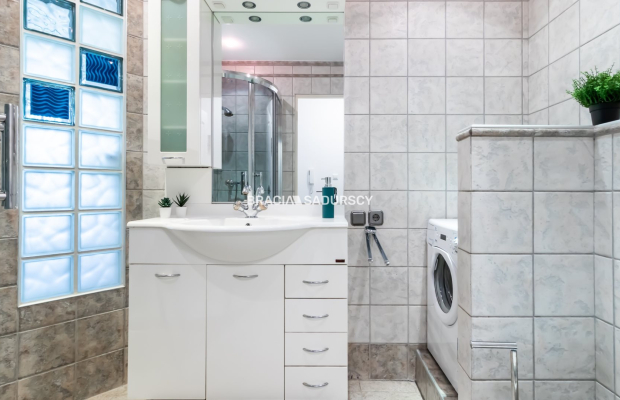 2-pok, Podgórze Duchackie, z balkonem