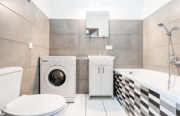 Fajna kawalerka przy ul. Koszykarskiej/ Płaszów.