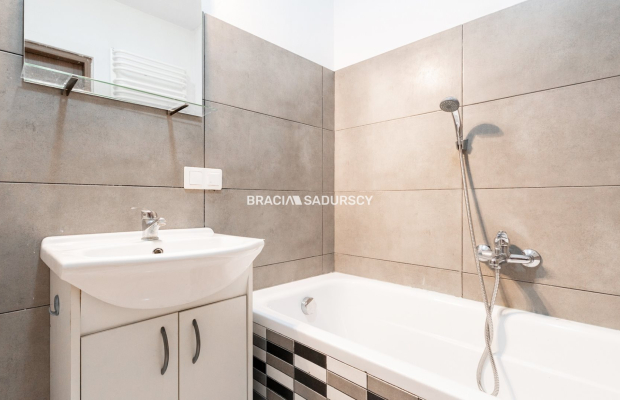 Fajna kawalerka przy ul. Koszykarskiej/ Płaszów.