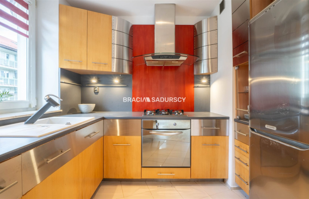 SŁONECZNE, ZADBANE 2-POKOJOWE, MIEJSCE PARKINGOWE