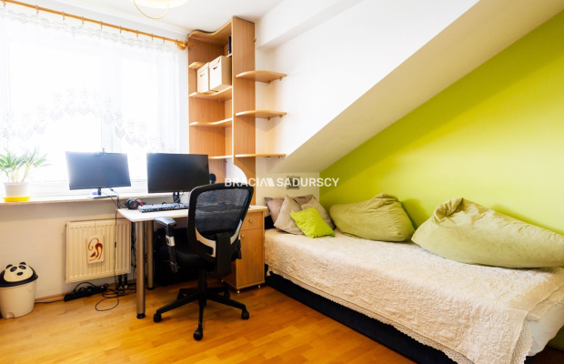 4-pok, Ruczaj,dobra lokalizacja,dwupoziomowe