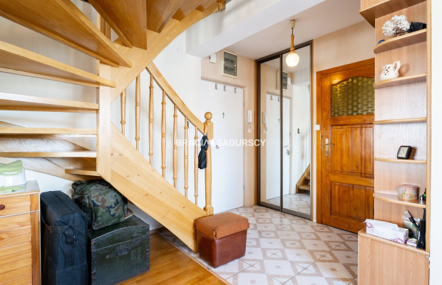 4-pok, Ruczaj,dobra lokalizacja,dwupoziomowe