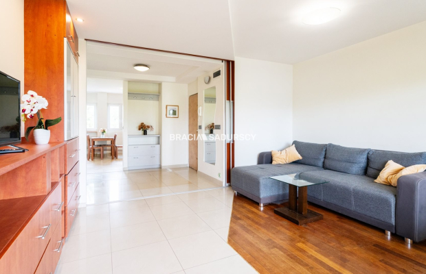 3-pokojowe mieszkanie z loggią- Zawodzie,