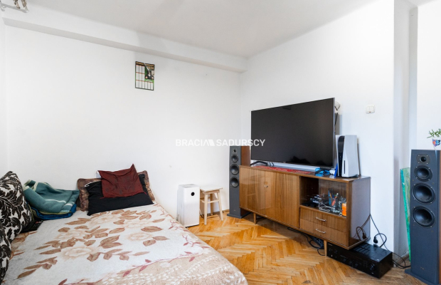 Kawalerka przy Czarnowiejskiej,widok na Park Krk