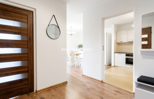 2-POKOJOWE Z DUŻYM BALKONEM, MIEJSCE PARKINGOWE