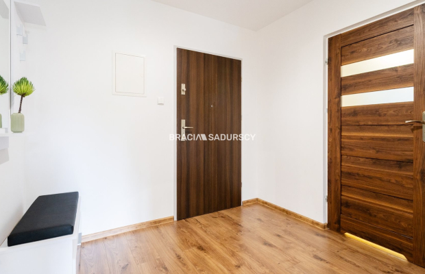 2-POKOJOWE Z DUŻYM BALKONEM, MIEJSCE PARKINGOWE