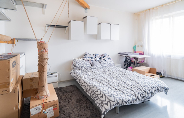 Sprzedam kawalerkę, Czyżyny.