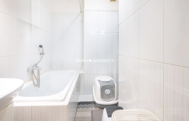 Sprzedam kawalerkę, Czyżyny.