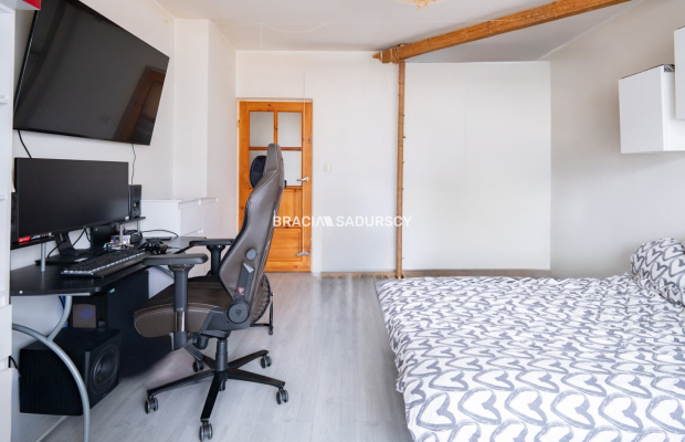 Sprzedam kawalerkę, Czyżyny.