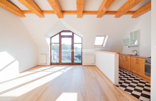 Mieszkanie z widokiem na zalew. Mydlniki.