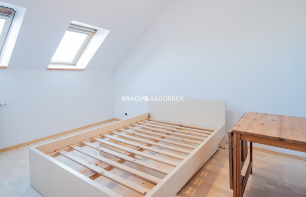 Mieszkanie z widokiem na zalew. Mydlniki.