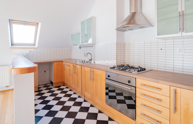 Mieszkanie z widokiem na zalew. Mydlniki.