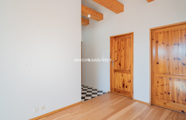 Mieszkanie z widokiem na zalew. Mydlniki.