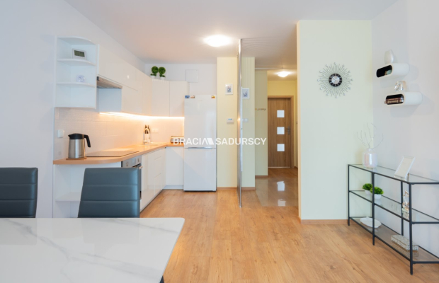 3 pokoje - 49,5m2 - Dębskiego, dobra cena, parking