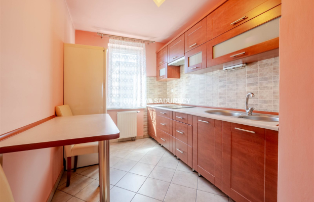 3-pok(oddzielne)z balkonem i widokiem na Wawel