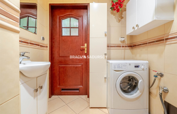 3-pok(oddzielne)z balkonem i widokiem na Wawel