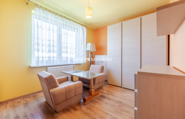 3-pok(oddzielne)z balkonem i widokiem na Wawel