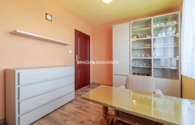 3-pok(oddzielne)z balkonem i widokiem na Wawel