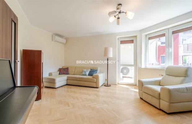 SŁONECZNE, ZADBANE 4-POKOJOWE W DOBREJ LOKALIZACJI