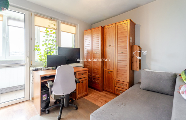 3-pok.mieszkanie zaraz przy pętli Bronowice Małe