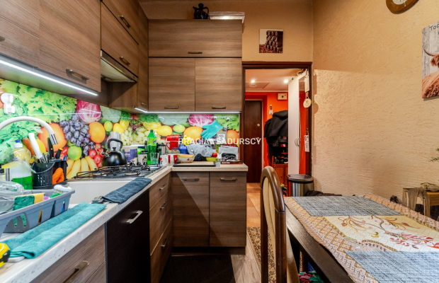 1 pok z oddzielną jasną kuchnią Grzegórzki