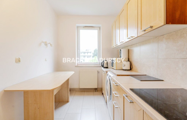 3-POKOJOWE, BALKON, ATRAKCYJNA LOKALIZACJA