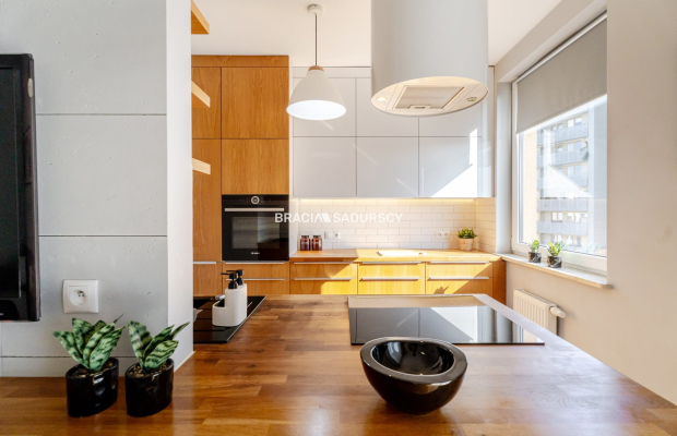 2-pok.z garażem na os.Avia/ładne wykończenie