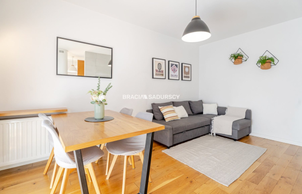 2-pok.z garażem na os.Avia/ładne wykończenie