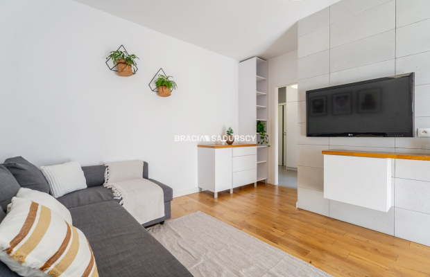 2-pok.z garażem na os.Avia/ładne wykończenie