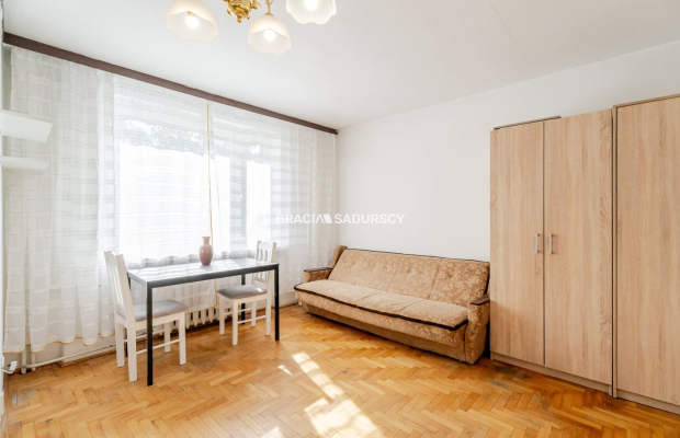 3 pok z osobną kuchnią, duży balkon-os.Piastów