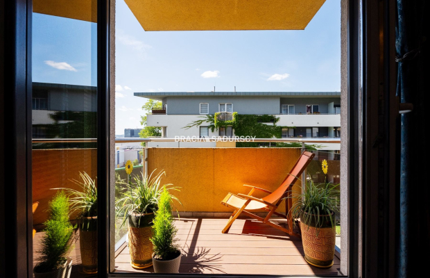 3pok obok Serenady/2014r./zamykany garaż/70,5m2