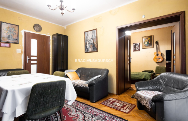 FUNKCJONALNE, NISKI PARTER, PRĄDNIK CZERWONY