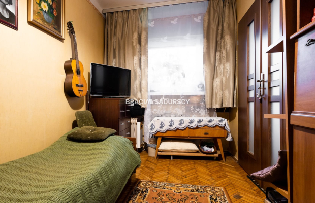 FUNKCJONALNE, NISKI PARTER, PRĄDNIK CZERWONY