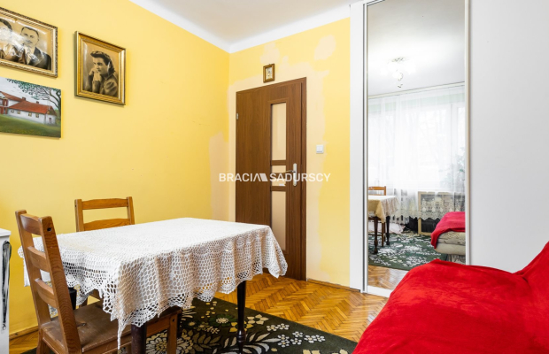 FUNKCJONALNE, NISKI PARTER, PRĄDNIK CZERWONY