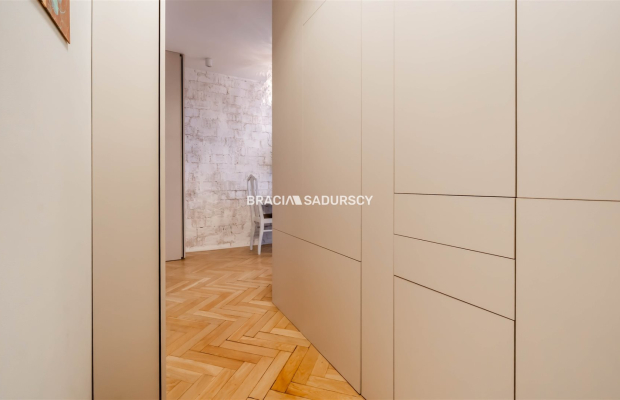 Eleganckie 2 pokoje po remoncie – centrum Krakowa!