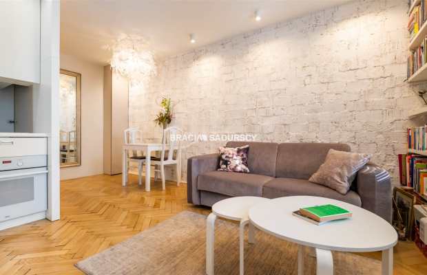 Eleganckie 2 pokoje po remoncie – centrum Krakowa!