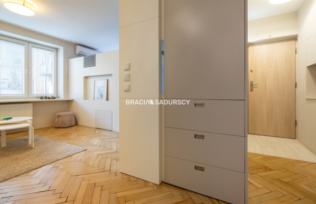 Eleganckie 2 pokoje po remoncie – centrum Krakowa!