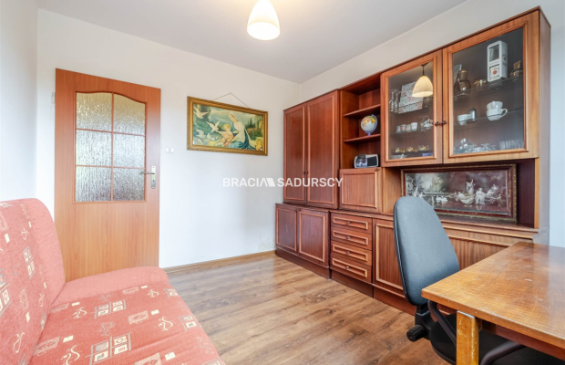 3 pokoje , winda, balkon, OKAZJA CENOWA