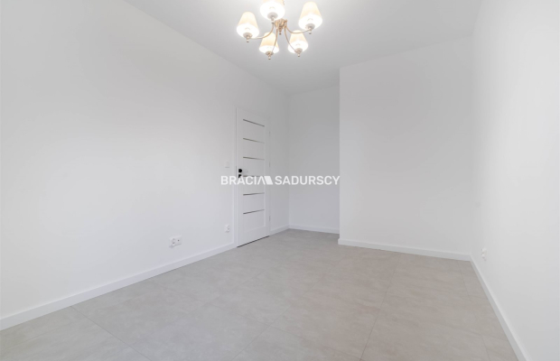 Nowe mieszkanie/ 2 pokoje / dojazd do S7