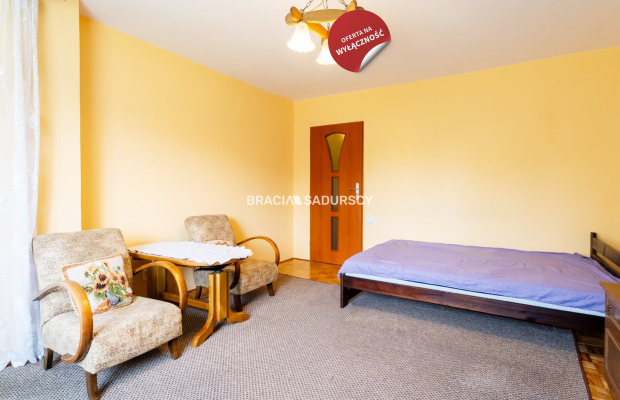 Kawalerka z balkonem na parterze-Płaszów