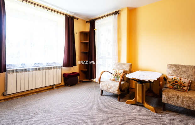 Kawalerka z balkonem na parterze-Płaszów