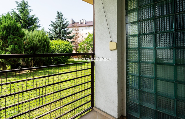 Kawalerka z balkonem na parterze-Płaszów