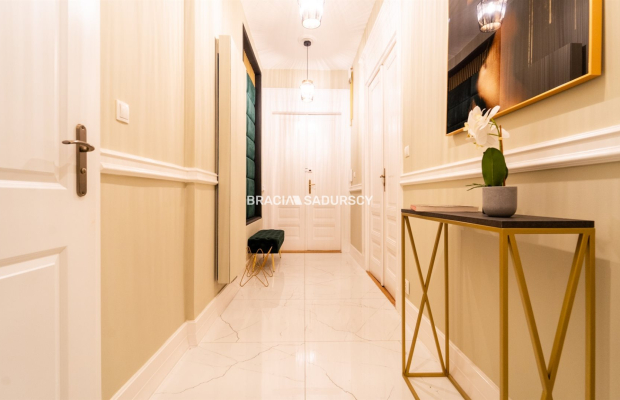 4 pokoje w secesyjnej kamienicy